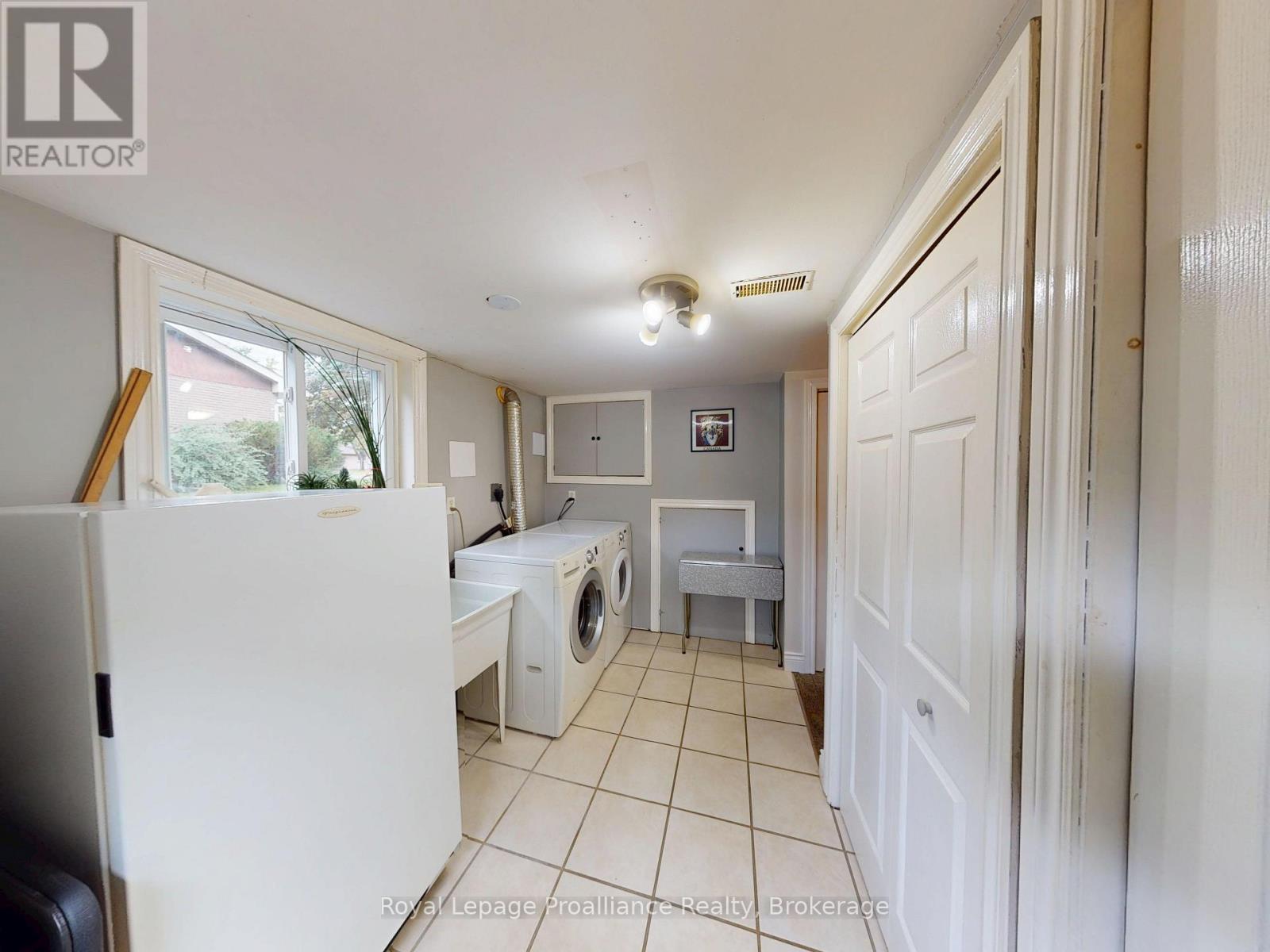 32 Glen Road, Belleville, Ontario  K8P 4G1 - Photo 22 - X13695056