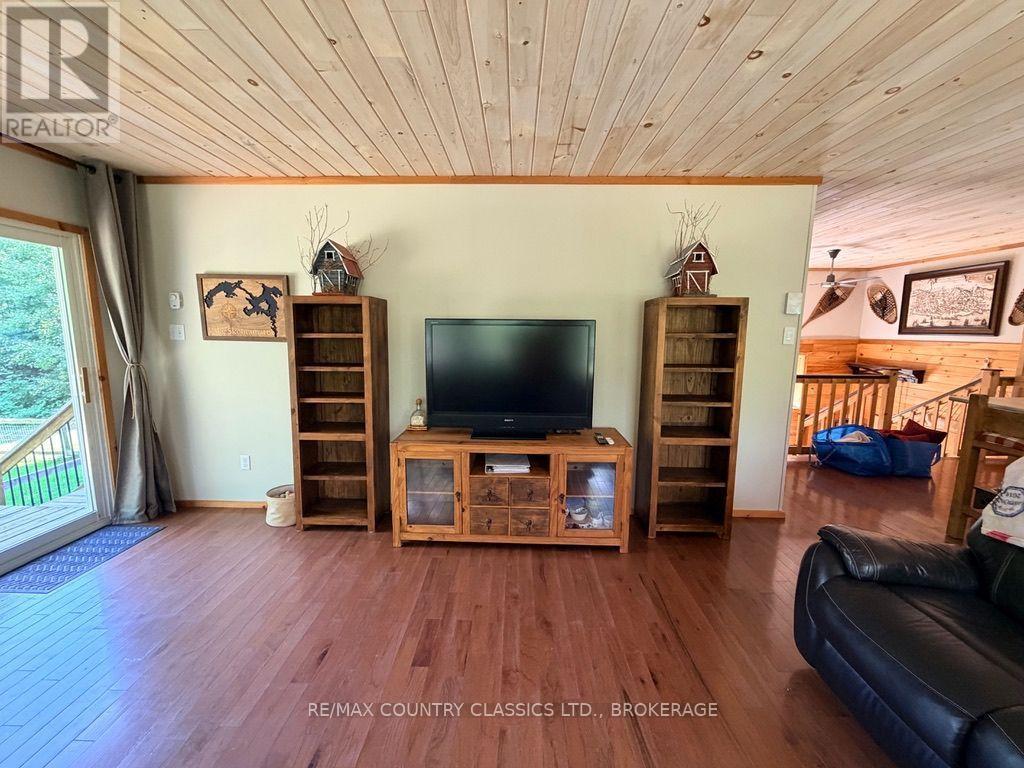 1068c Jacques Bay Road, Addington Highlands, Ontario  K0H 1K0 - Photo 12 - X13695054