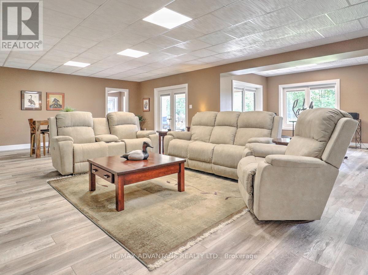 240 Edgewater Boulevard, Middlesex Centre, Ontario  N0L 1R0 - Photo 34 - X13694970