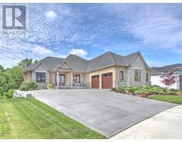 240 EDGEWATER BOULEVARD, Middlesex Centre, Ontario