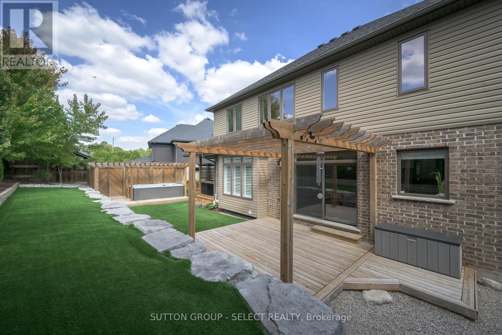 216 Martin Drive, Middlesex Centre, Ontario  N0M 2A0 - Photo 40 - X13695152