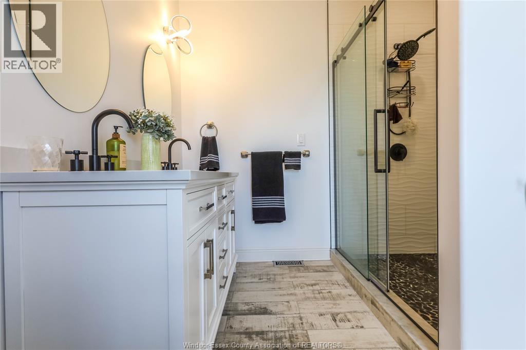 345b Robson Road, Leamington, Ontario  N8H 5G6 - Photo 15 - 26020206