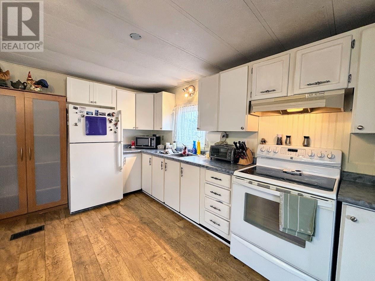 22 Jackson Cres, Marathon, Ontario  P0T 2E0 - Photo 2 - TB2600992