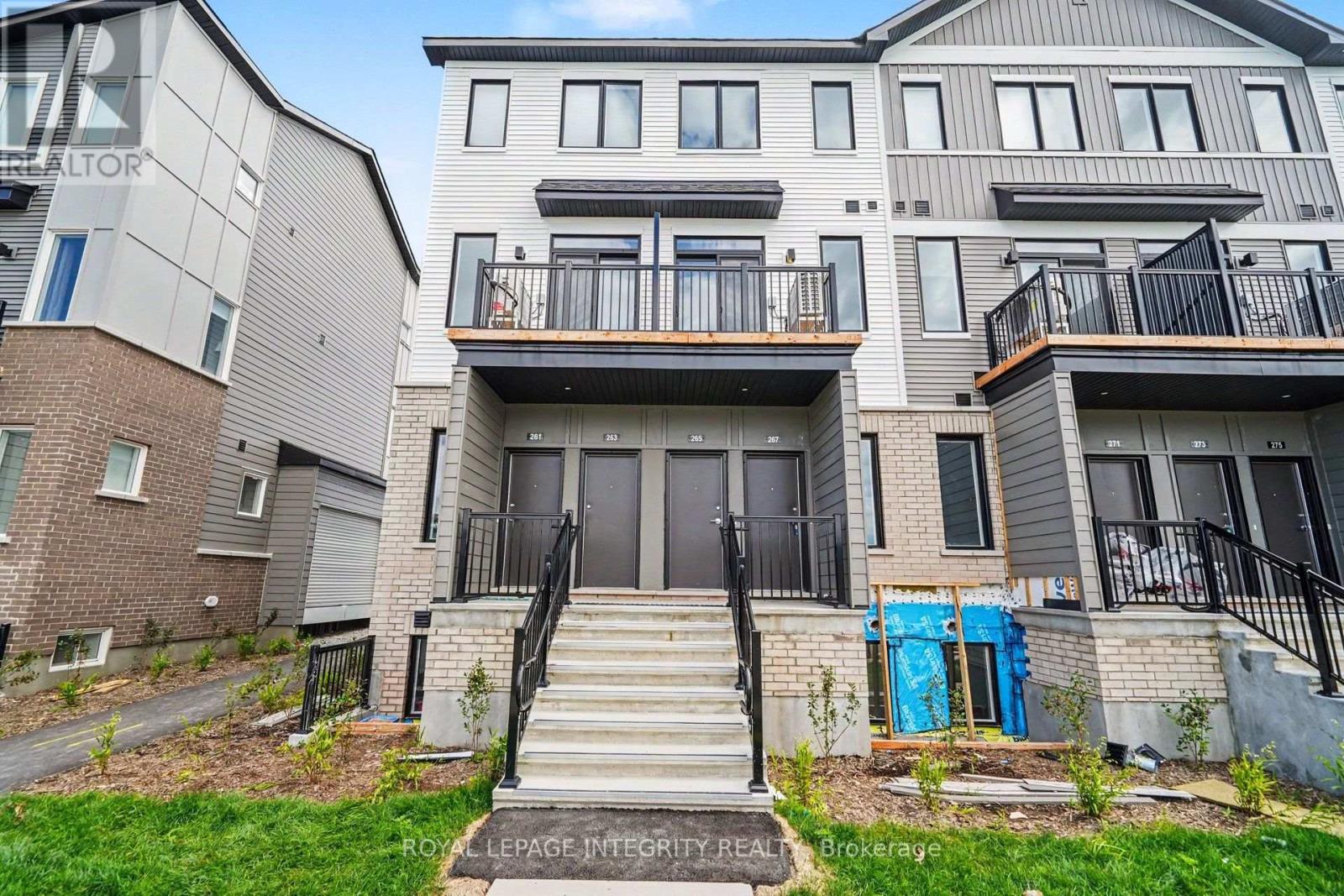 265 Lamarche Avenue, Ottawa, Ontario  K1W 0M5 - Photo 2 - X13695194