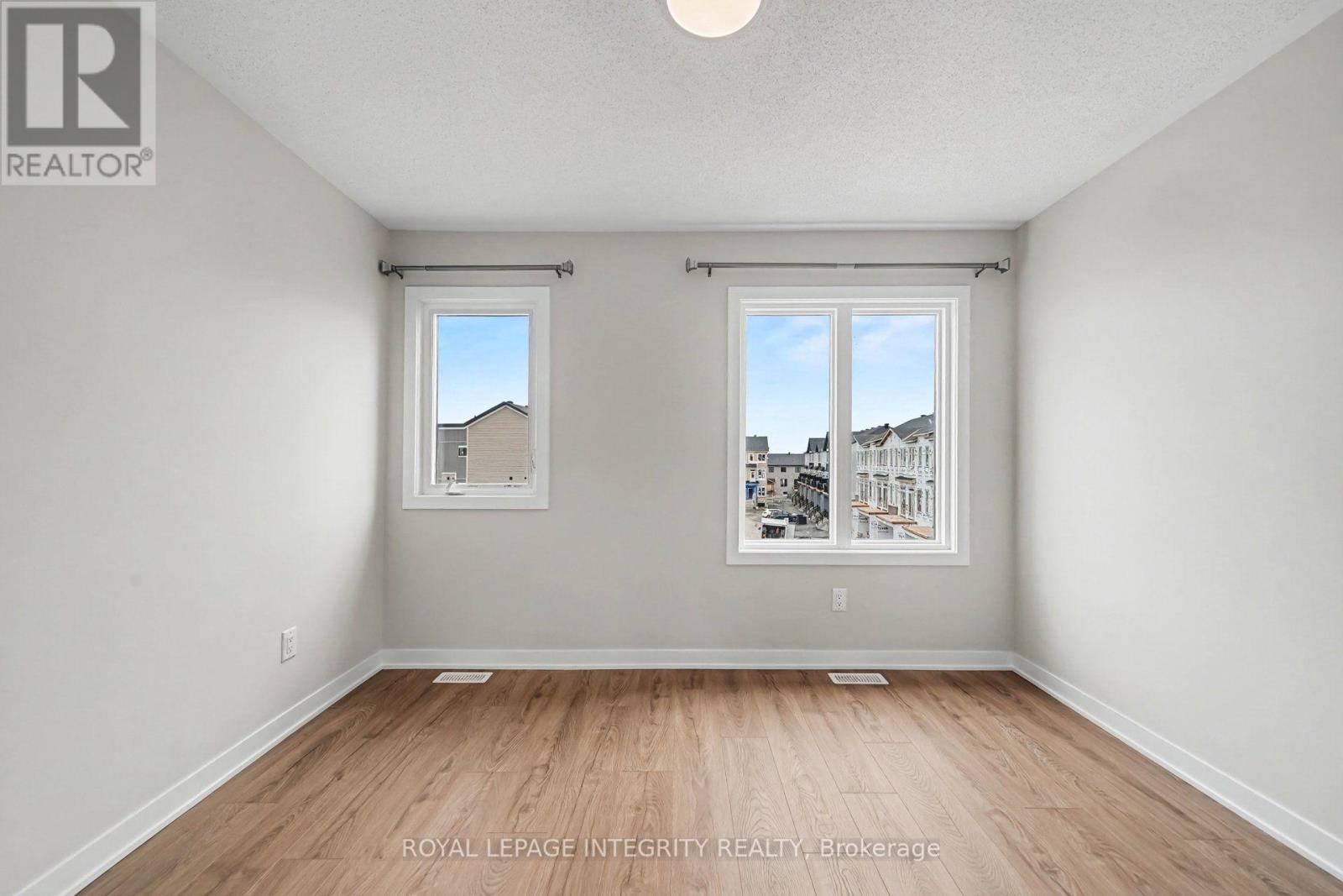 265 Lamarche Avenue, Ottawa, Ontario  K1W 0M5 - Photo 8 - X13695194