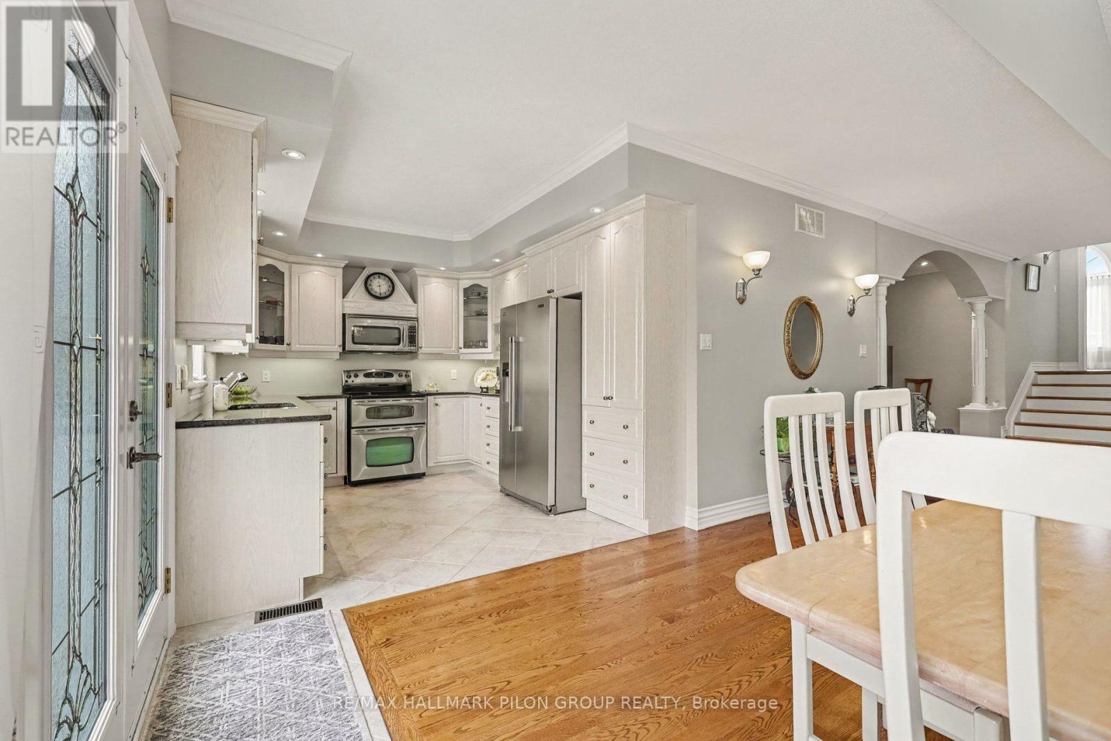 60 Callaway Court, Ottawa, Ontario  K1C 7S4 - Photo 8 - X13695304