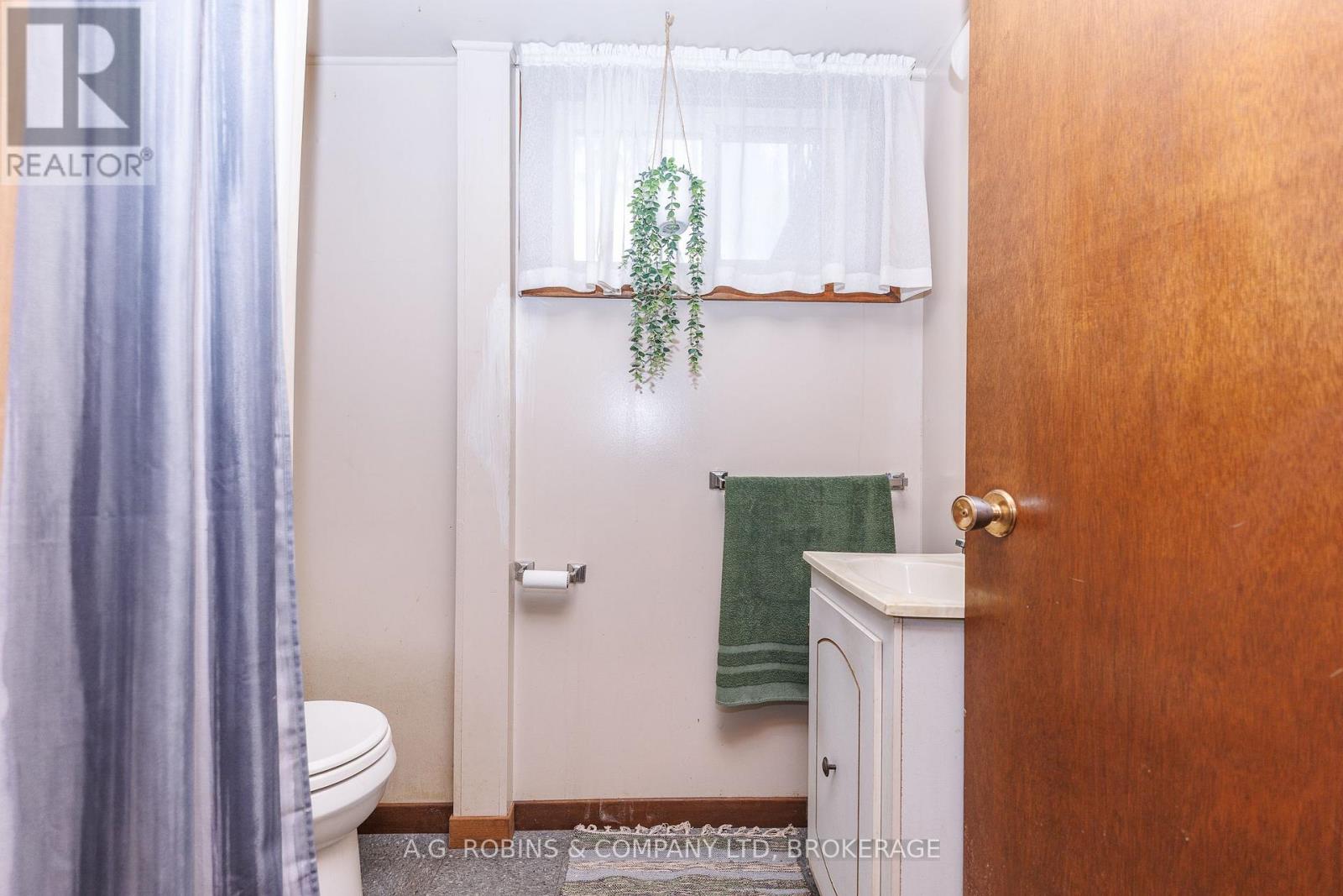 12 Berkley Avenue, Port Colborne, Ontario  L3K 1T2 - Photo 17 - X13694966