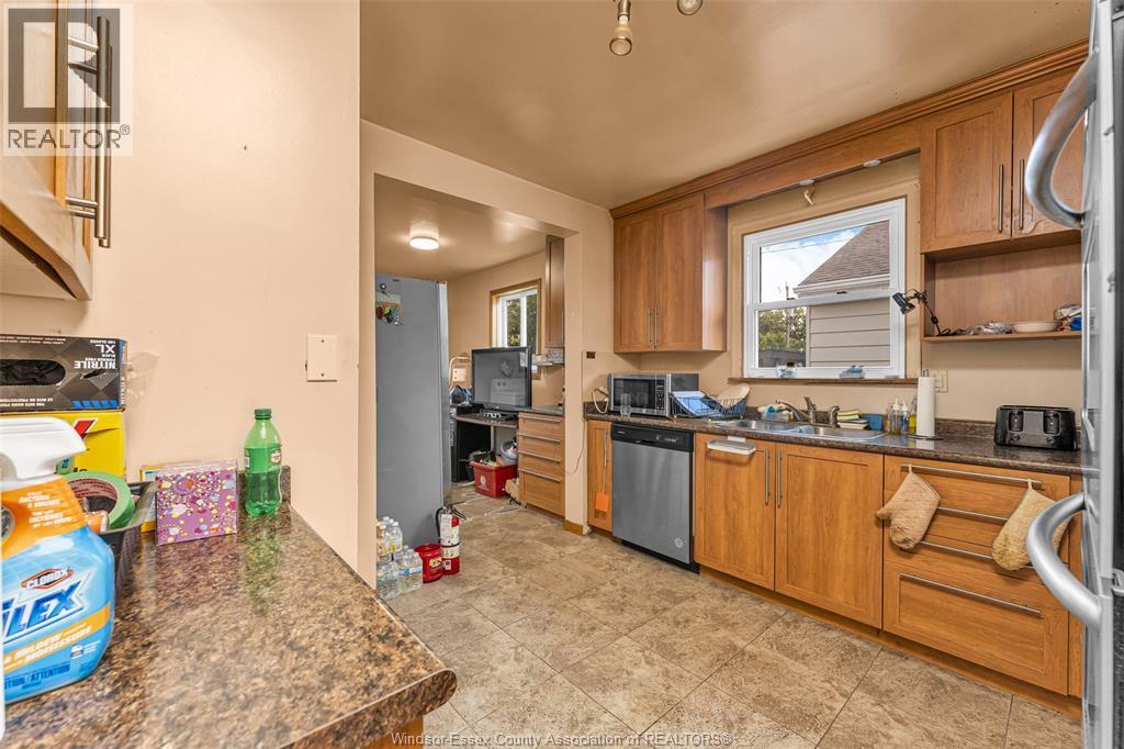 2258 Parkwood, Windsor, Ontario N8W 2J9 - Photo 10 - 26020320