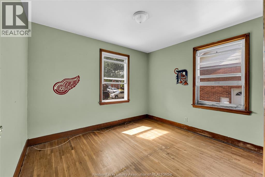 2258 Parkwood, Windsor, Ontario N8W 2J9 - Photo 12 - 26020320