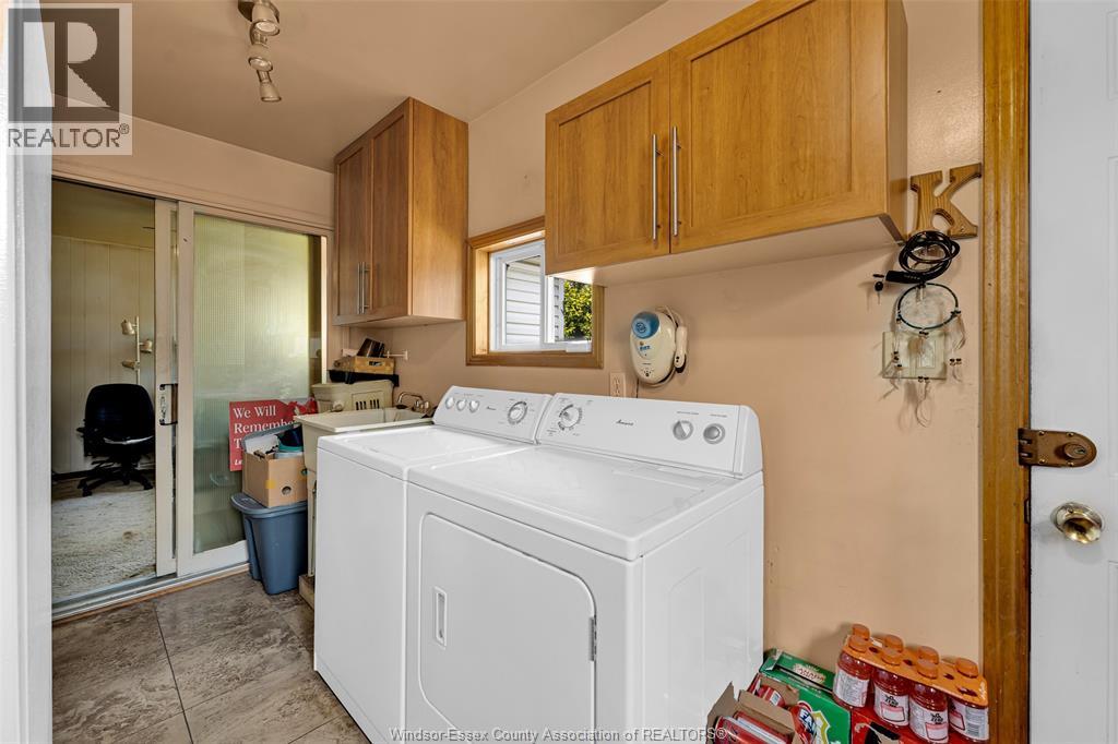 2258 Parkwood, Windsor, Ontario N8W 2J9 - Photo 14 - 26020320
