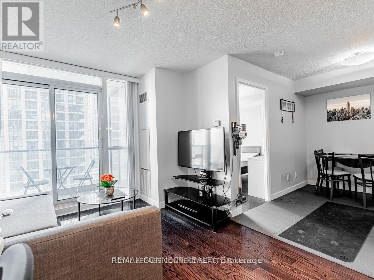 1407 - 18 Harbour Street, Toronto, Ontario  M5J 2Z6 - Photo 12 - C13694988