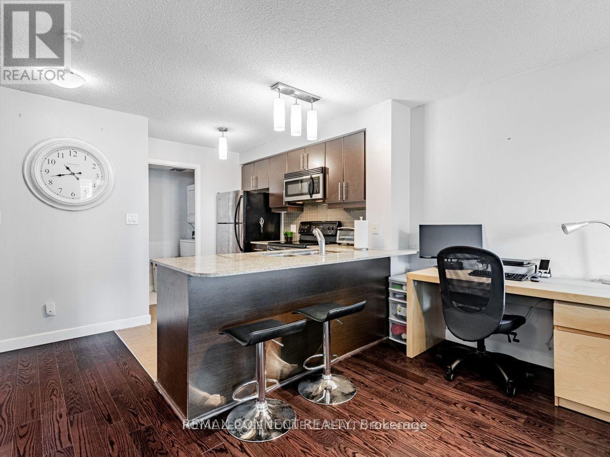 1407 - 18 Harbour Street, Toronto, Ontario  M5J 2Z6 - Photo 14 - C13694988