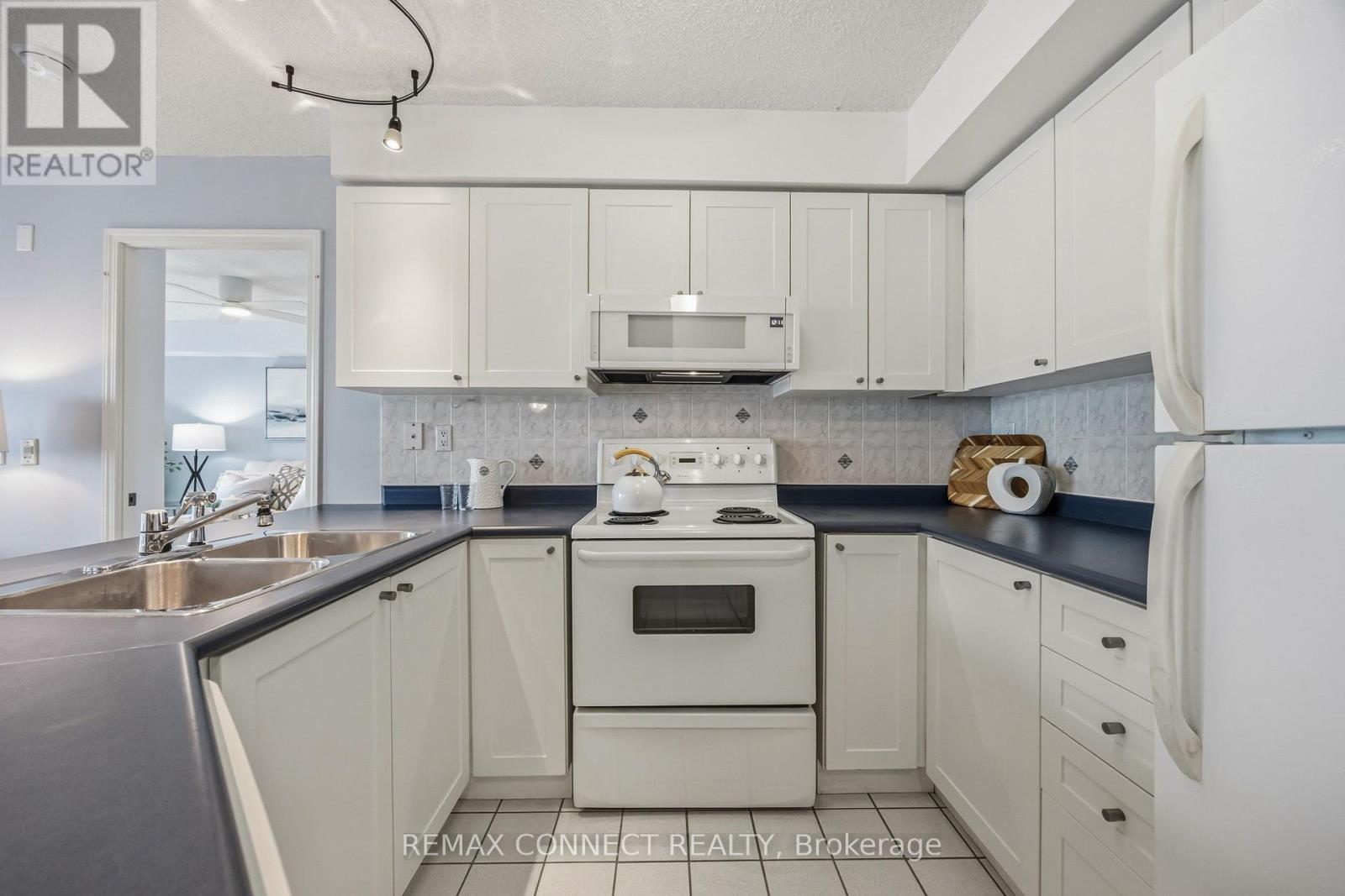 504 - 890 Sheppard Avenue W, Toronto, Ontario M3H 2T5 - Photo 18 - C13695164
