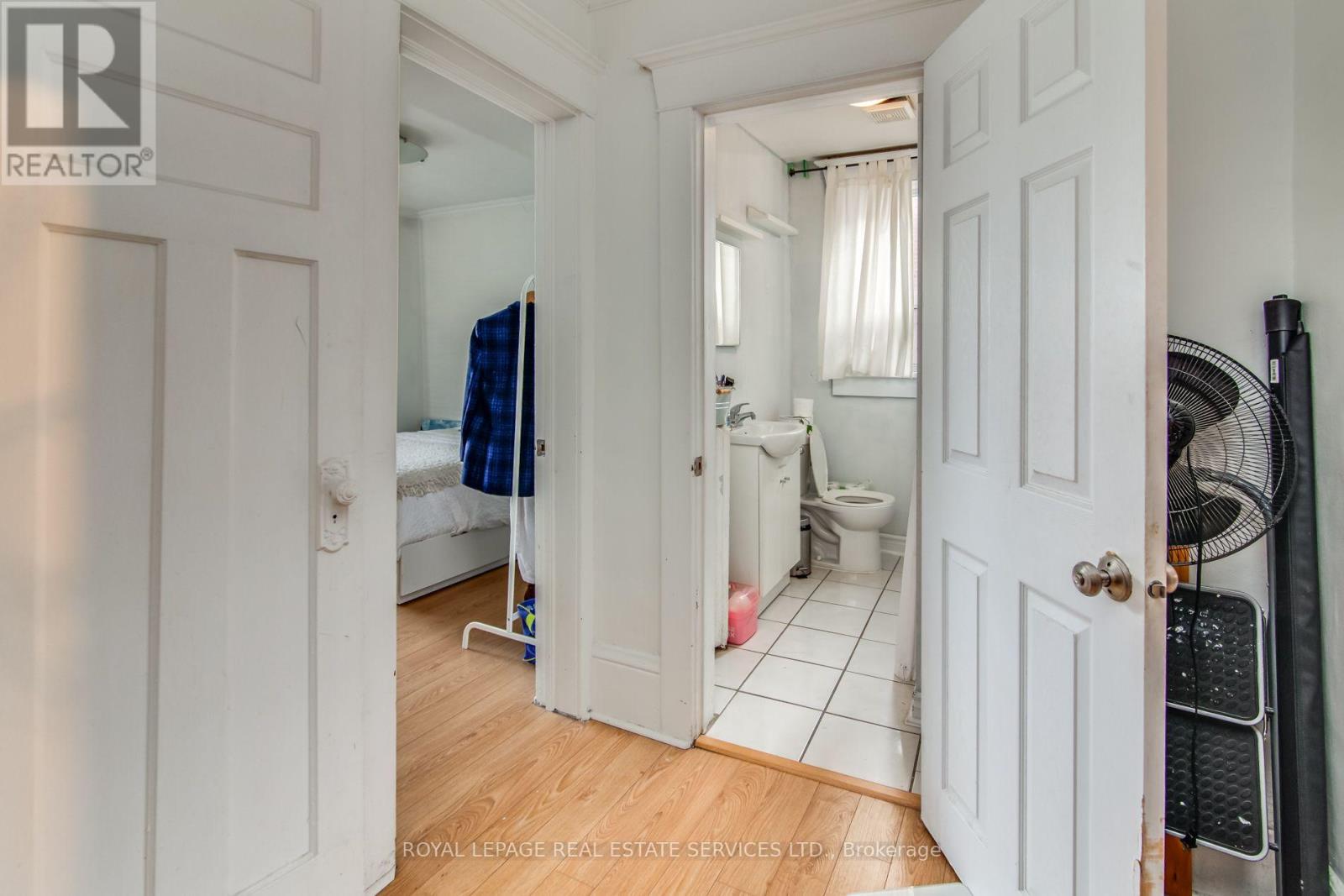 2 - 50 Rusholme Road, Toronto, Ontario  M6J 3H5 - Photo 12 - C13695220