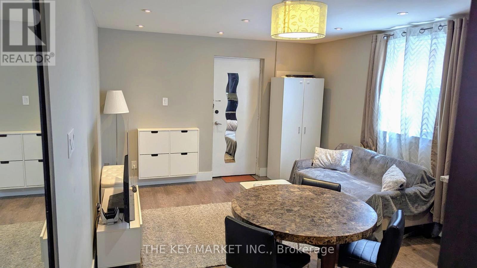 2 - 211 St Clements Avenue, Toronto, Ontario  M4R 1H3 - Photo 32 - C13695228