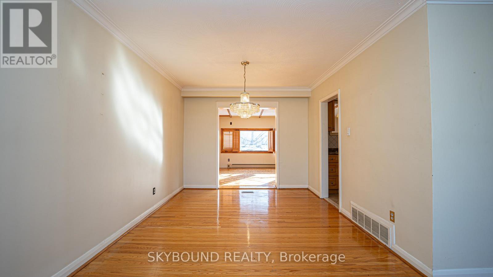 9 Caronport Crescent, Toronto, Ontario  M3A 1G9 - Photo 6 - C13695256