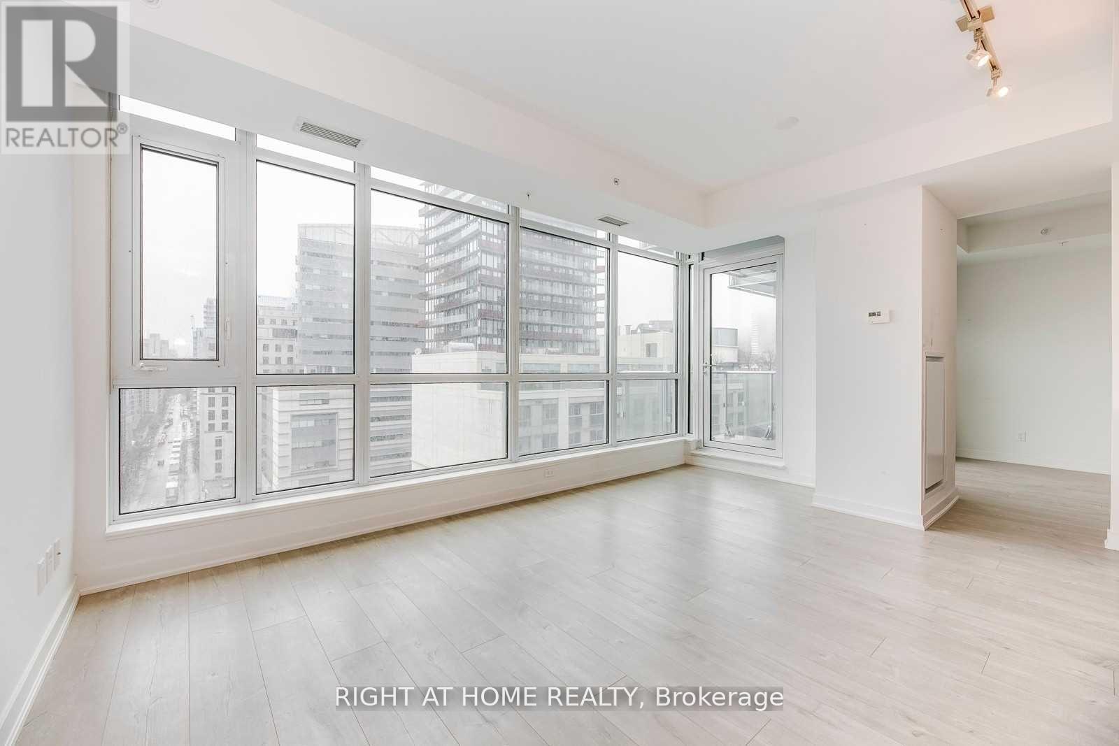 1410 - 199 Richmond Street W, Toronto, Ontario  M5V 0H4 - Photo 2 - C13695284