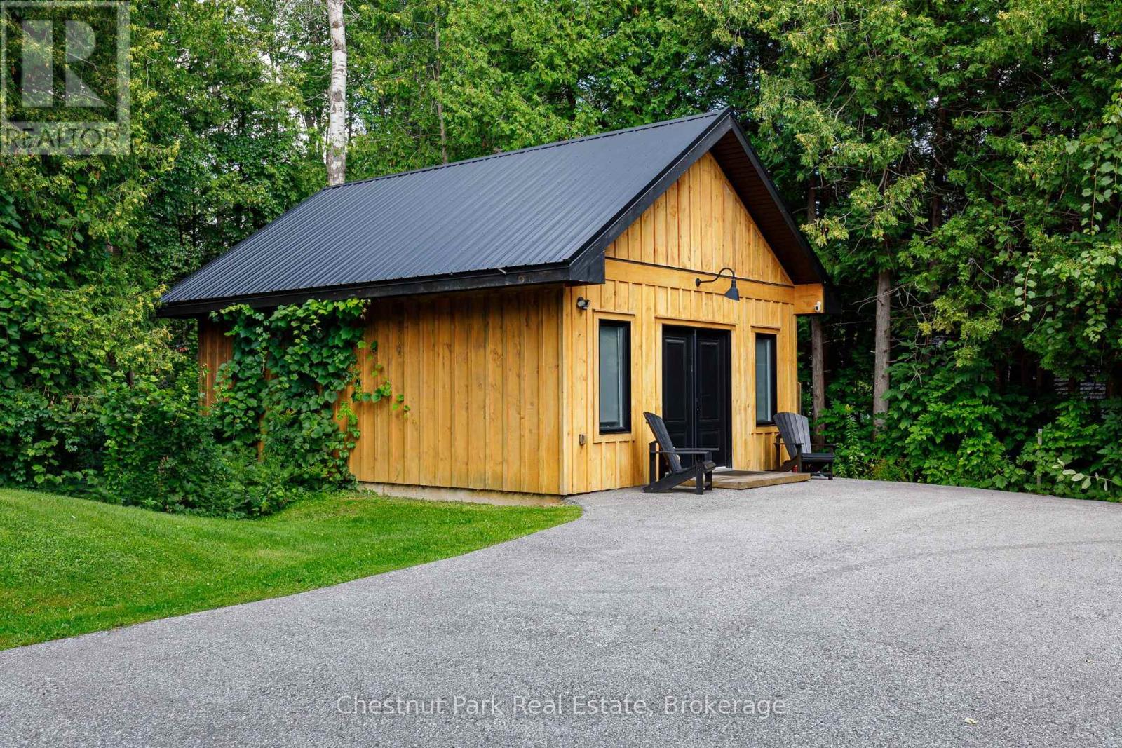 8390 Poplar Side Road, Clearview, Ontario  L9Y 3Y9 - Photo 8 - S13695046