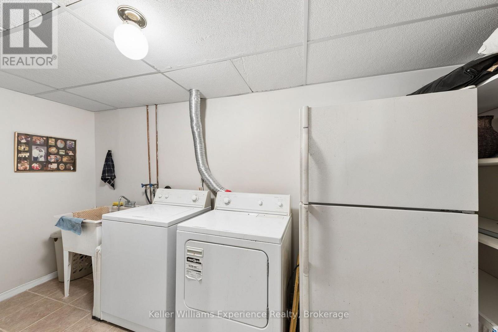 6 Bonaventure Place, Penetanguishene, Ontario  L9M 1J3 - Photo 21 - S13695192
