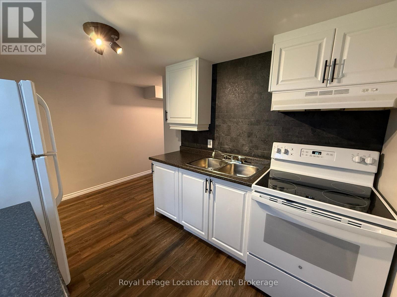 Lower - 51 Raglan Street, Collingwood, Ontario  L9Y 4Y6 - Photo 12 - S13695218