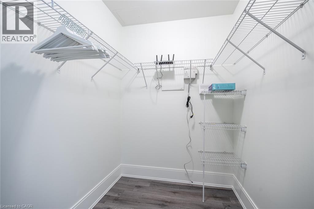 330 Burnhamthorpe Road W Unit# Ph5, Mississauga, Ontario  L5B 0E1 - Photo 23 - 40857176
