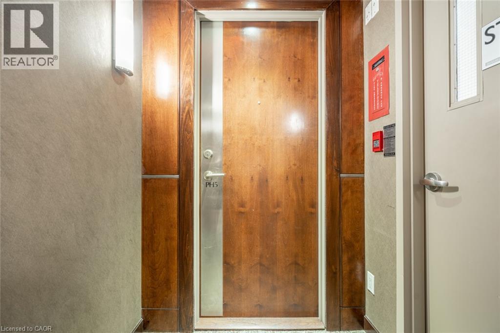 330 Burnhamthorpe Road W Unit# Ph5, Mississauga, Ontario  L5B 0E1 - Photo 35 - 40857176