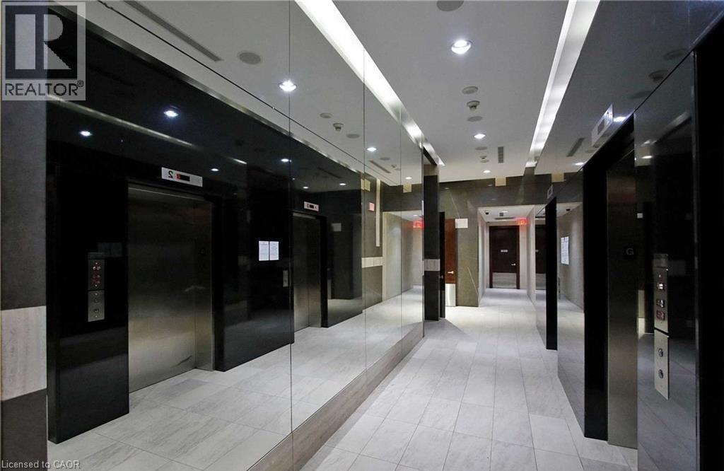 330 Burnhamthorpe Road W Unit# Ph5, Mississauga, Ontario  L5B 0E1 - Photo 37 - 40857176