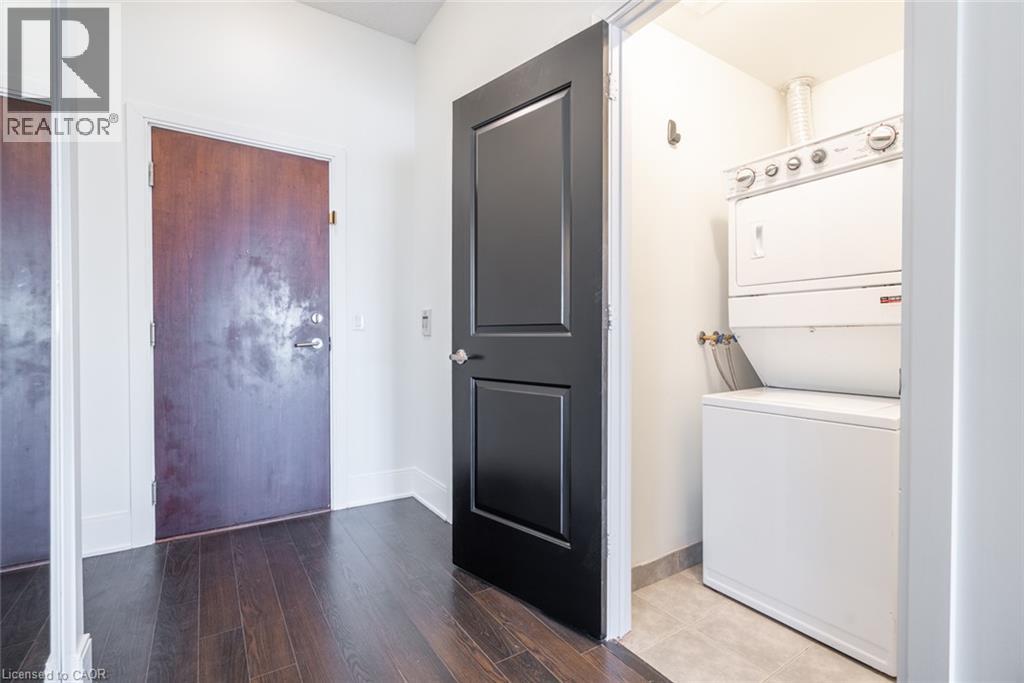330 Burnhamthorpe Road W Unit# Ph5, Mississauga, Ontario  L5B 0E1 - Photo 7 - 40857176