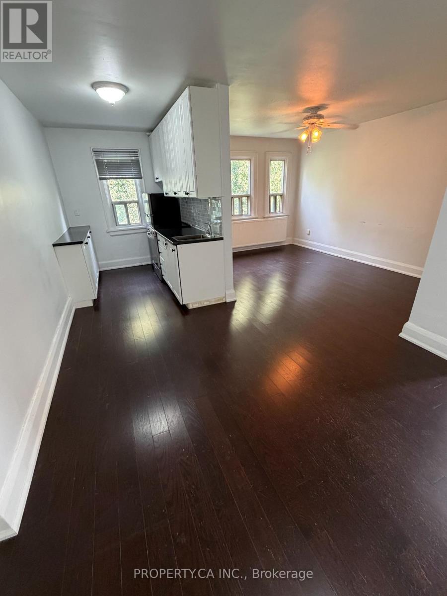 32 - 849 Broadview Avenue E, Toronto, Ontario  M4K 2P9 - Photo 5 - E13695012