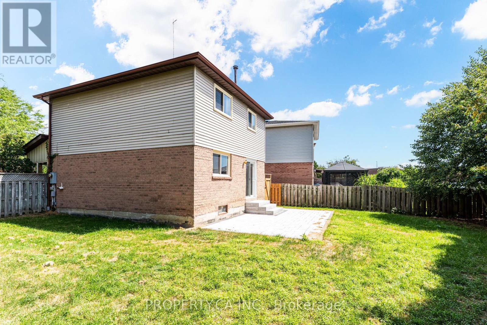 1 Latham Court, Ajax, Ontario  L1S 4B5 - Photo 36 - E13695040