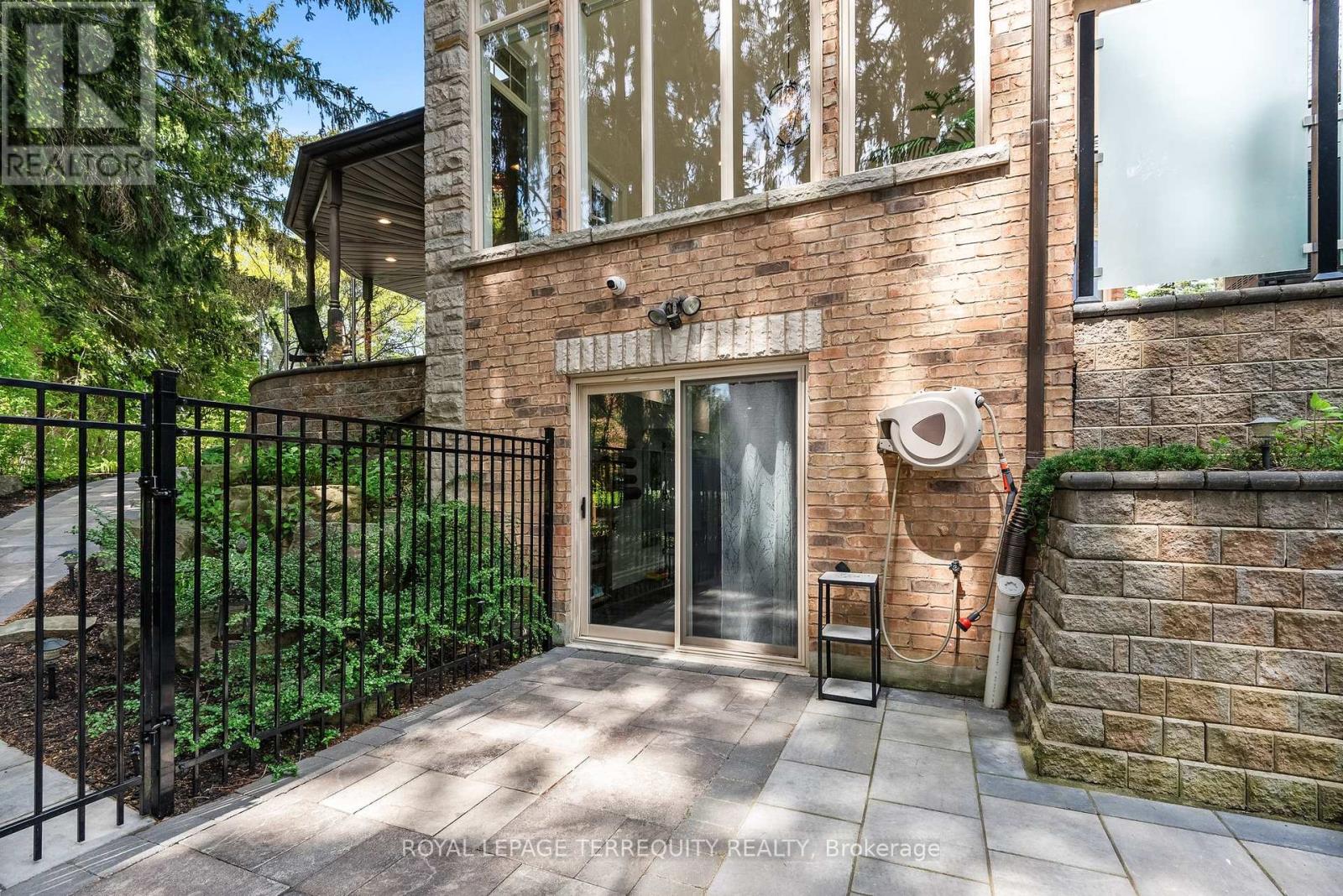 507 Rougemount Drive, Pickering, Ontario  L1W 2B8 - Photo 44 - E13695290