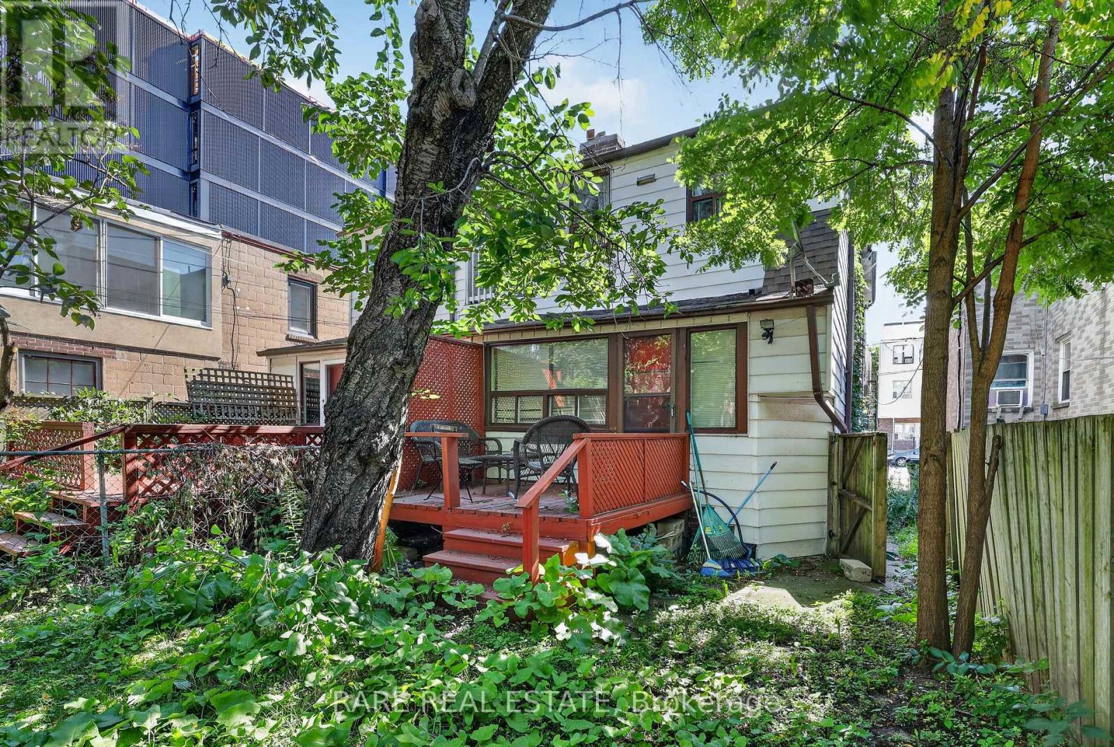 890 & 892 Broadview Avenue, Toronto, Ontario  M4K 2R1 - Photo 14 - E13695322