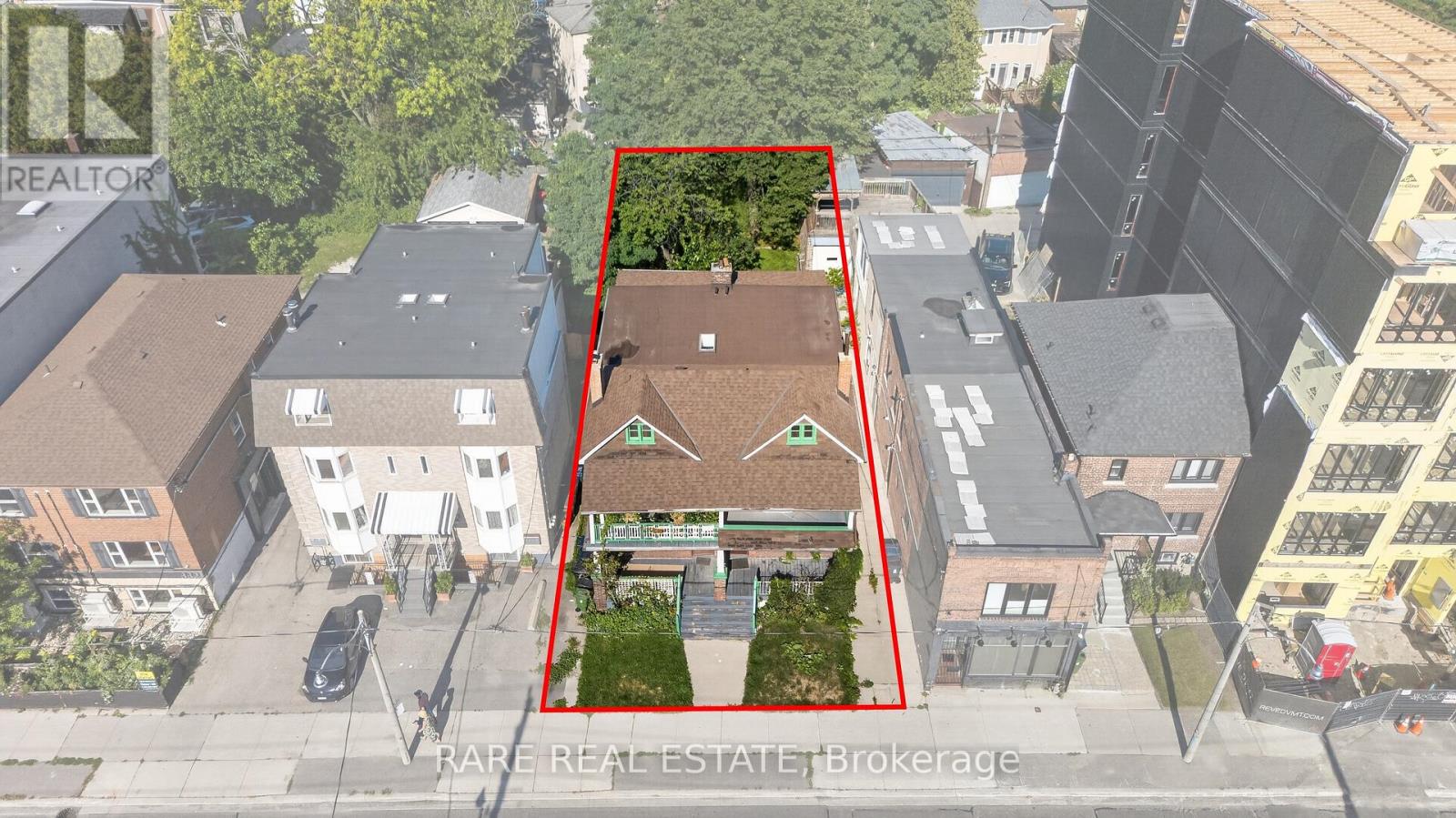 890 & 892 Broadview Avenue, Toronto, Ontario  M4K 2R1 - Photo 5 - E13695322