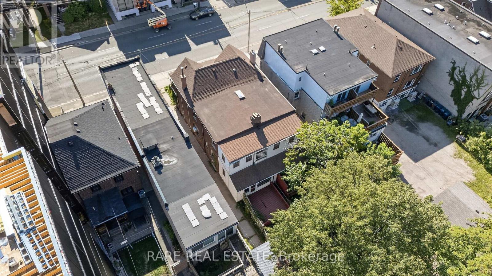890 & 892 Broadview Avenue, Toronto, Ontario  M4K 2R1 - Photo 9 - E13695322