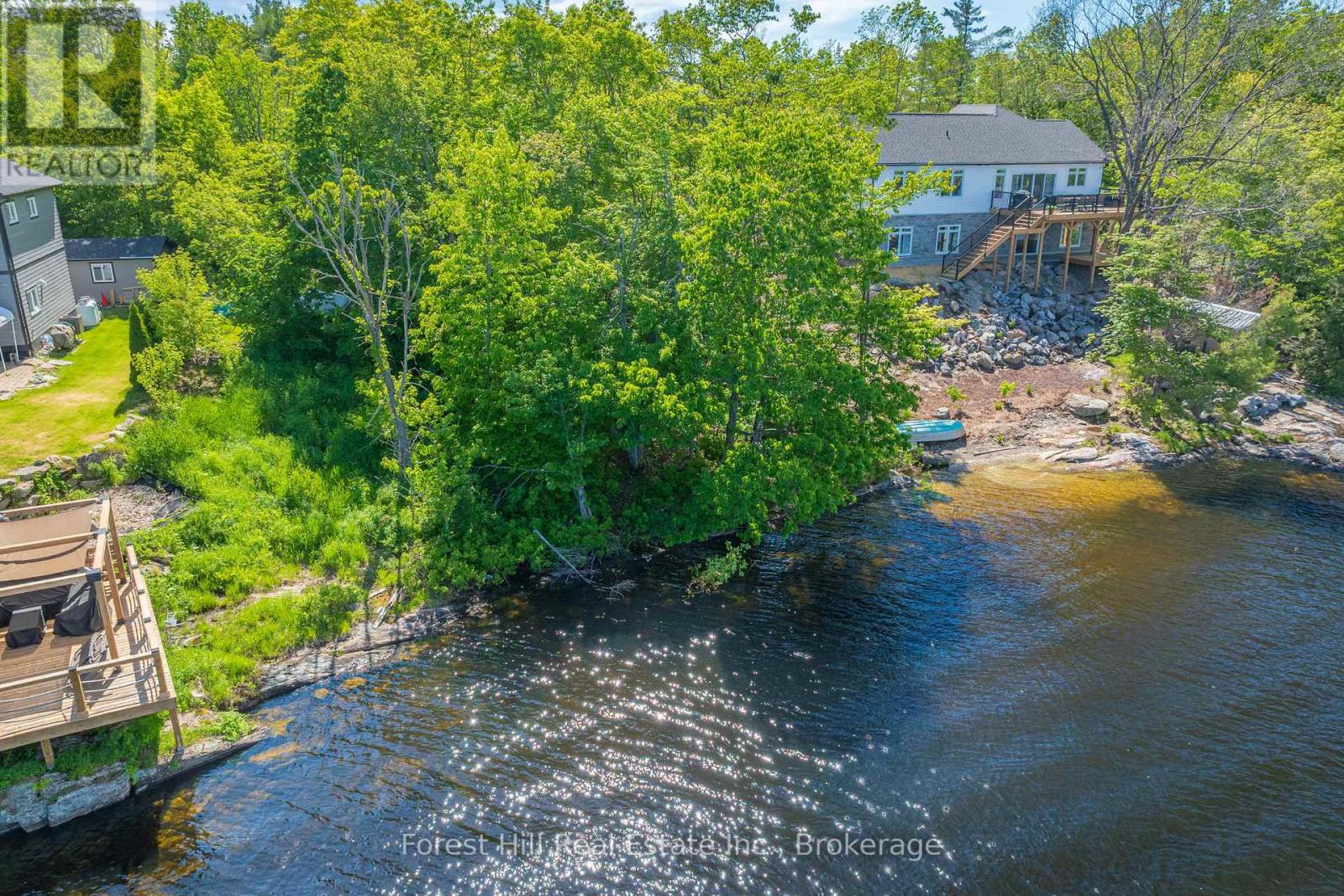 18 Hawkins Point Road, Georgian Bay, Ontario P0C 1A0 - Photo 14 - X13695026