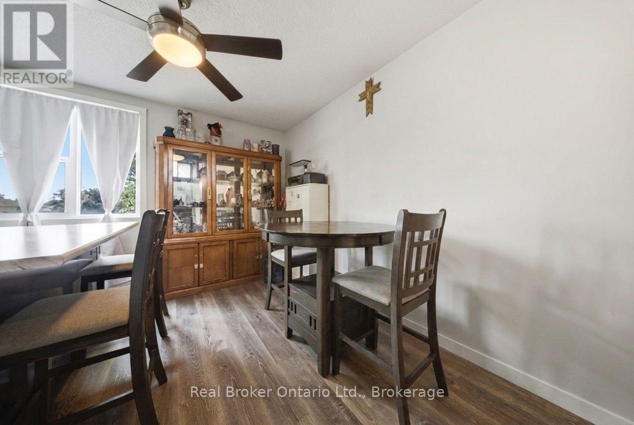 93 - 135 Chalmers Street S, Cambridge, Ontario  N1R 6M2 - Photo 21 - X13695034