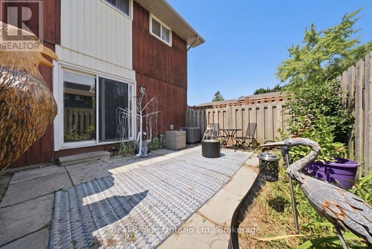 93 - 135 Chalmers Street S, Cambridge, Ontario  N1R 6M2 - Photo 32 - X13695034