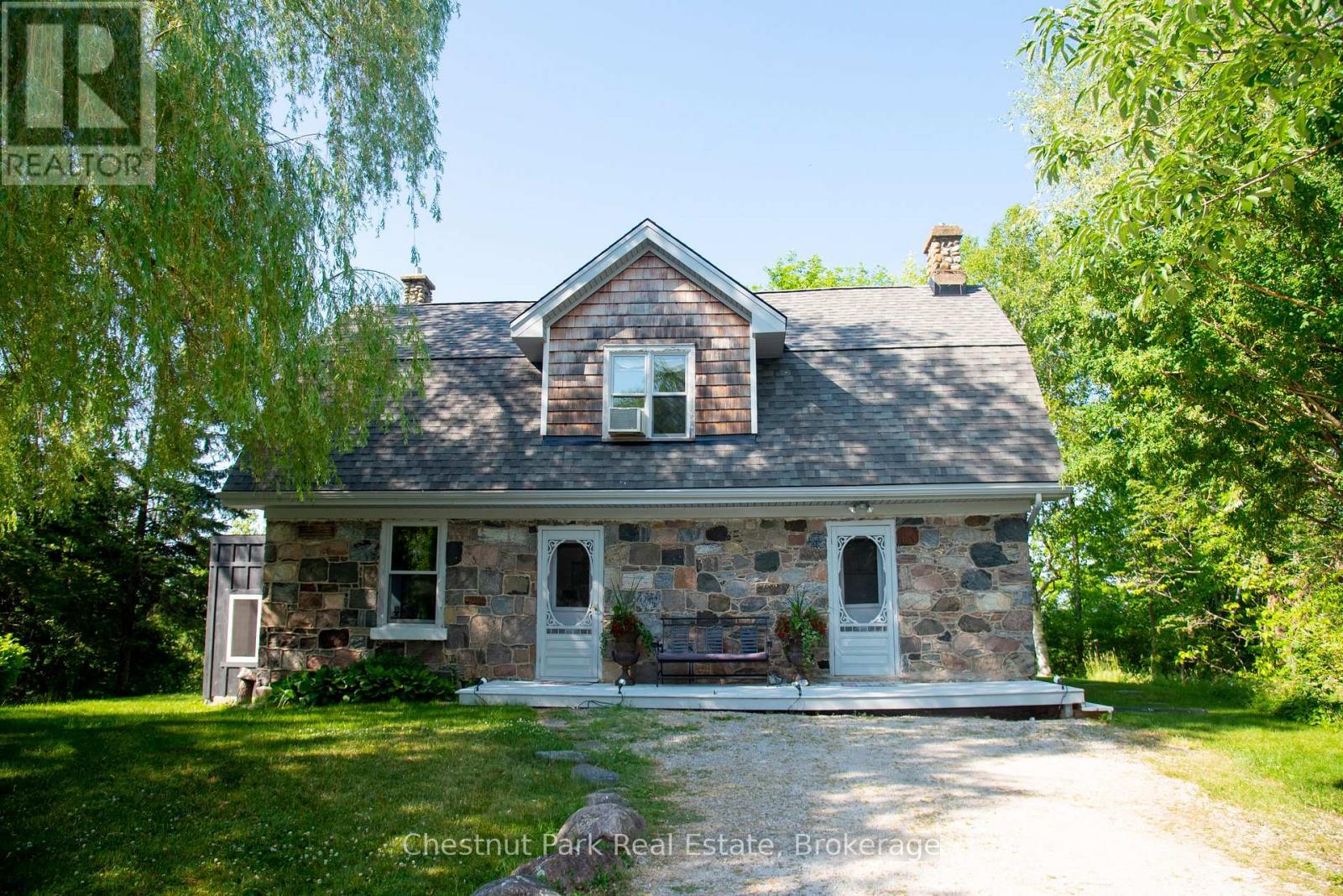 137 39th Side Road, Blue Mountains, Ontario  N0H 2P0 - Photo 1 - X13695088