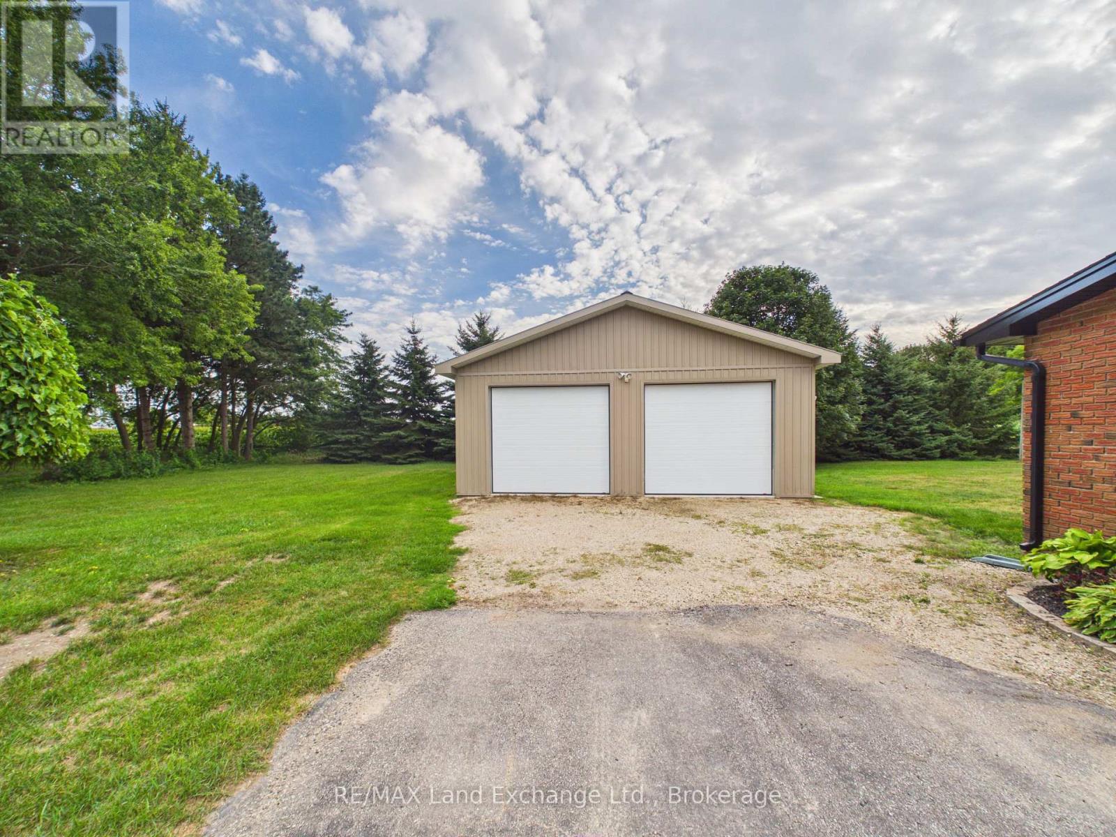 2 Park Street, Huron-Kinloss, Ontario  N0G 2R0 - Photo 22 - X13695128