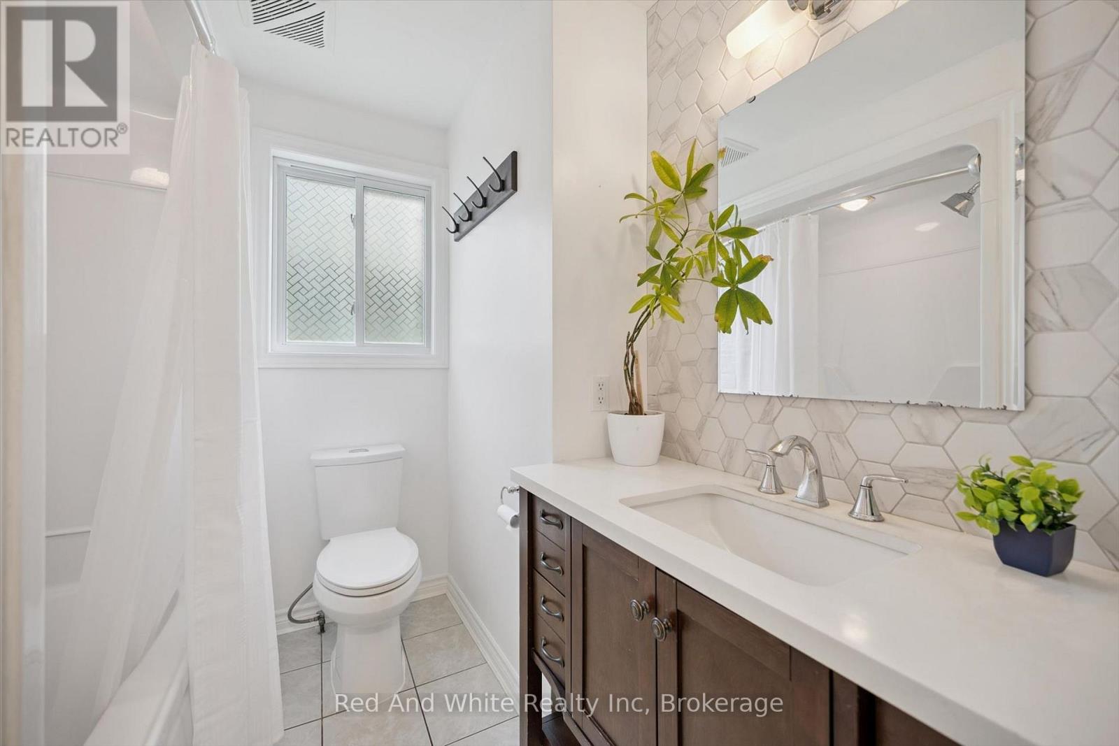 131 Norfolk Avenue, Cambridge, Ontario  N1R 3V3 - Photo 13 - X13695184
