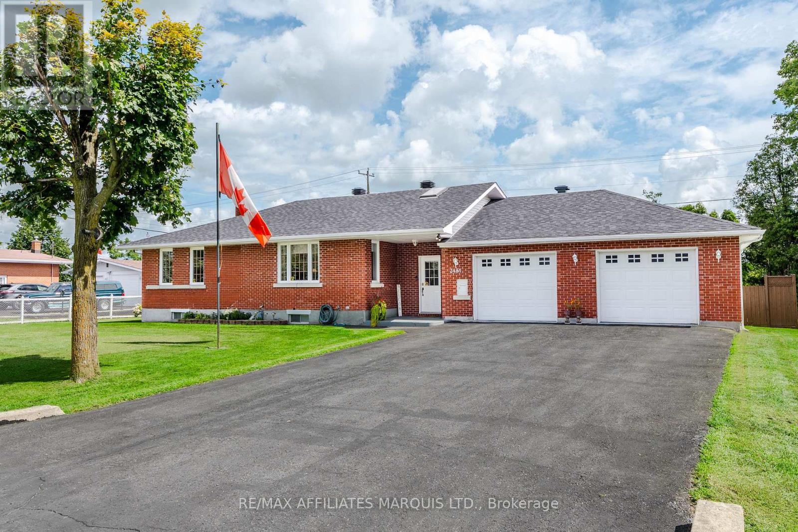 3461 MARYDALE AVENUE, South Stormont, Ontario