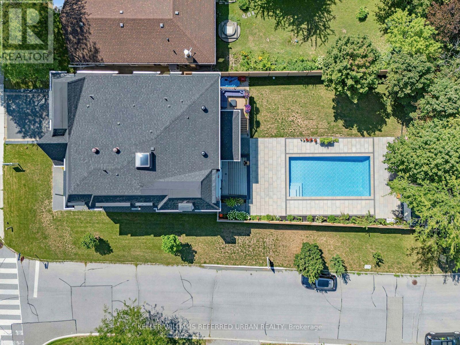 35 Lloydminster Crescent, Toronto, Ontario  M2M 2R9 - Photo 6 - C13647734