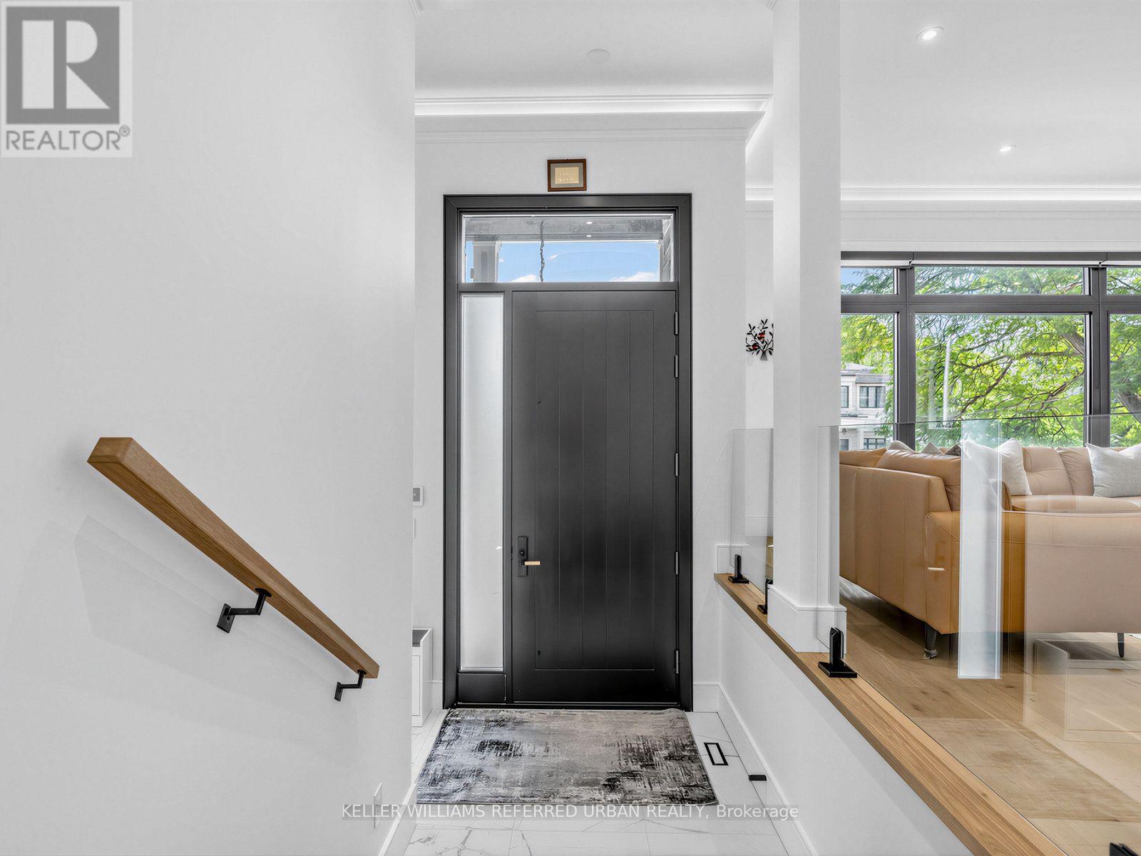 35 Lloydminster Crescent, Toronto, Ontario  M2M 2R9 - Photo 9 - C13647734
