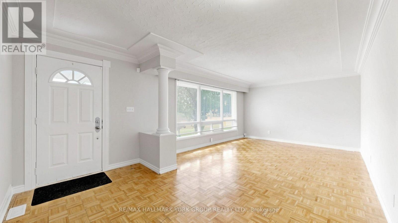 18995 Leslie Street, East Gwillimbury (Sharon), Ontario  L0G 1V0 - Photo 12 - N13695110
