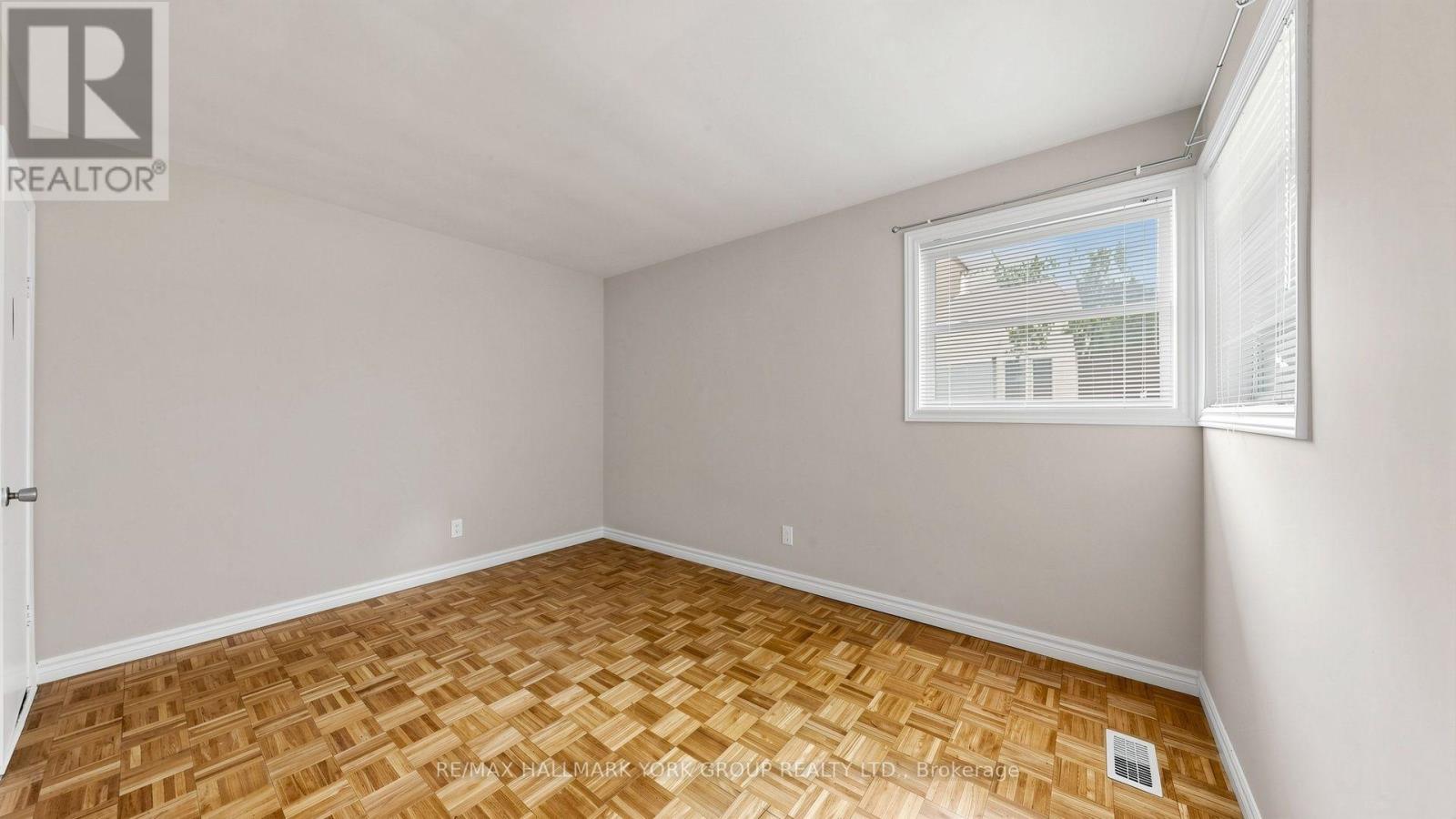 18995 Leslie Street, East Gwillimbury (Sharon), Ontario  L0G 1V0 - Photo 29 - N13695110