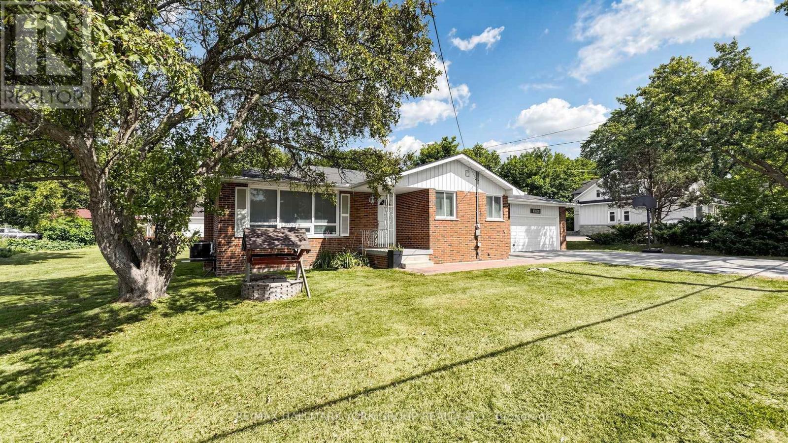18995 Leslie Street, East Gwillimbury (Sharon), Ontario  L0G 1V0 - Photo 4 - N13695110