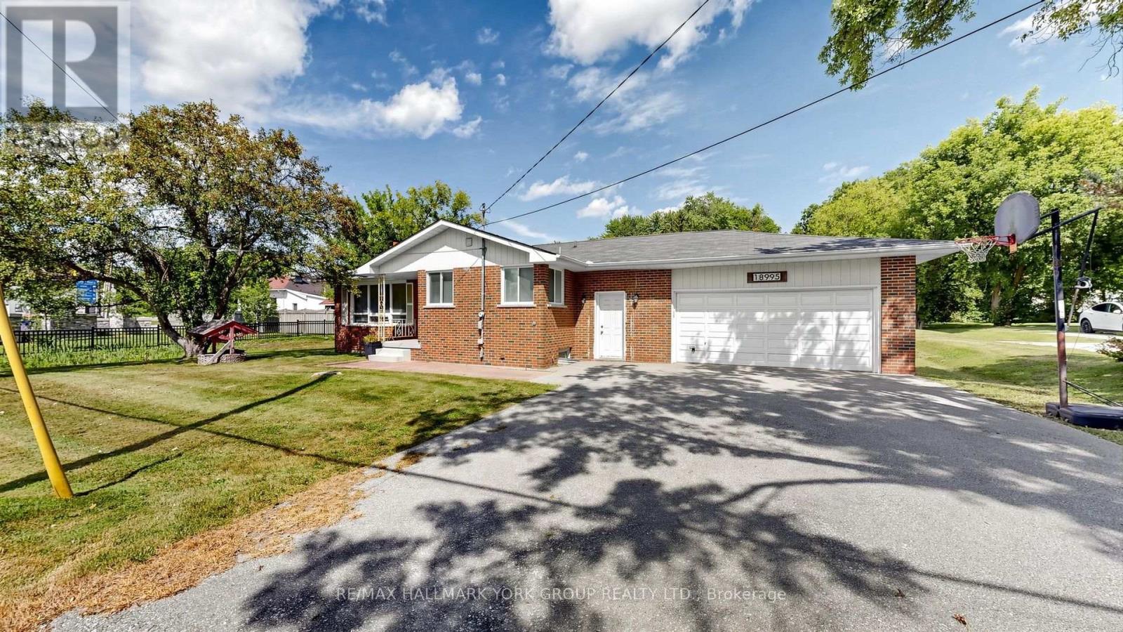 18995 Leslie Street, East Gwillimbury (Sharon), Ontario  L0G 1V0 - Photo 5 - N13695110
