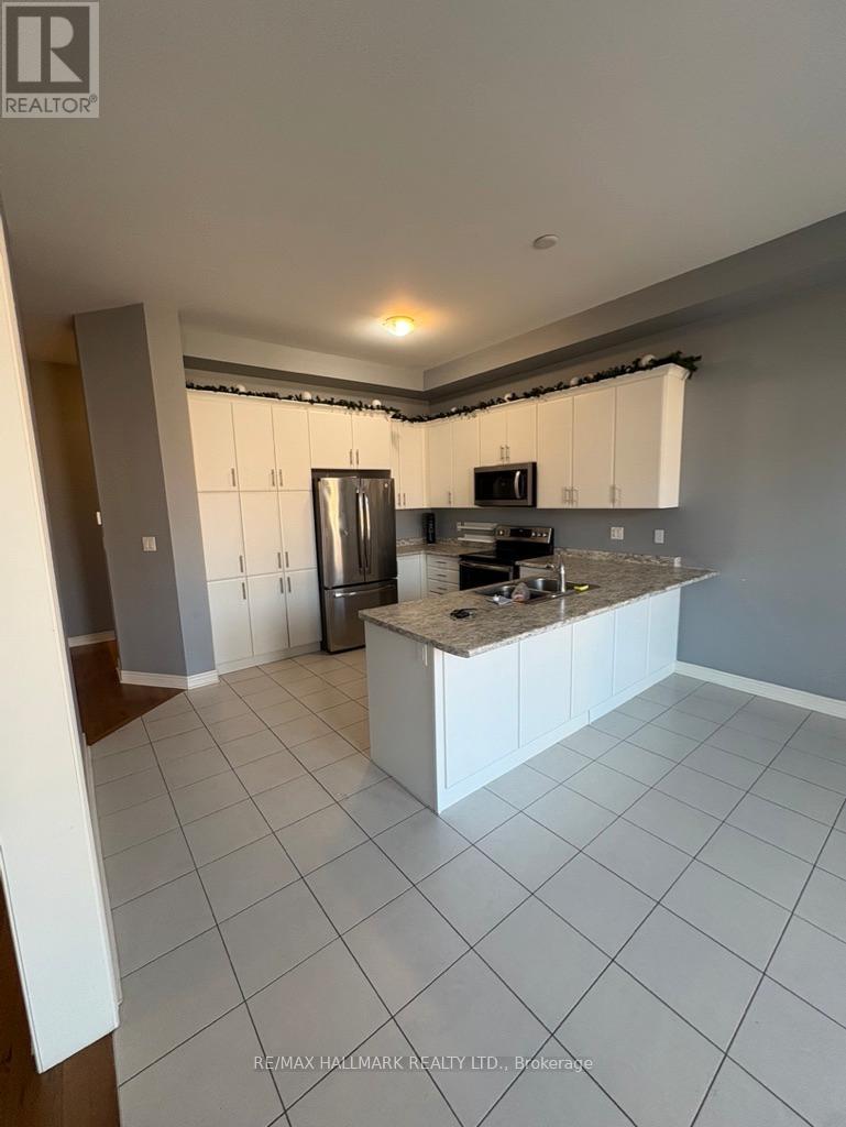 163 Inverness Way, Bradford West Gwillimbury (Bradford), Ontario  L3Z 0W6 - Photo 4 - N13695112