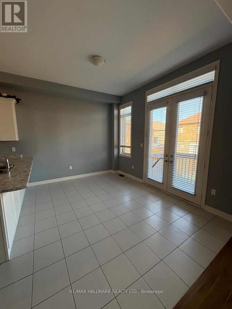 163 Inverness Way, Bradford West Gwillimbury (Bradford), Ontario  L3Z 0W6 - Photo 5 - N13695112