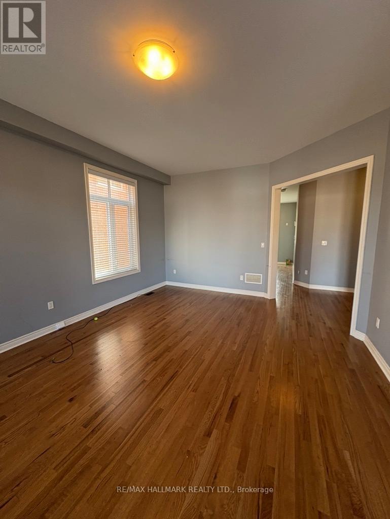 163 Inverness Way, Bradford West Gwillimbury (Bradford), Ontario  L3Z 0W6 - Photo 7 - N13695112